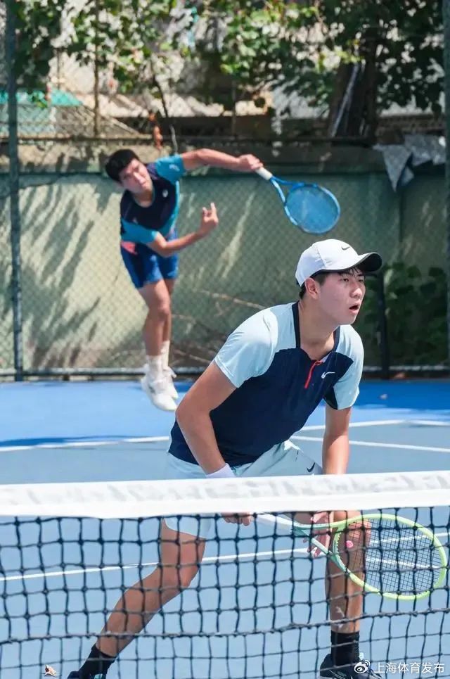 九游在线玩游戏|阿扎伦卡迎来三赛季出色发挥，独行侠观众热烈欢呼！的简单介绍